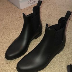 SAM EDELMAN WATERPROOF BOOTIES